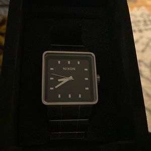 Nixon mens watch
